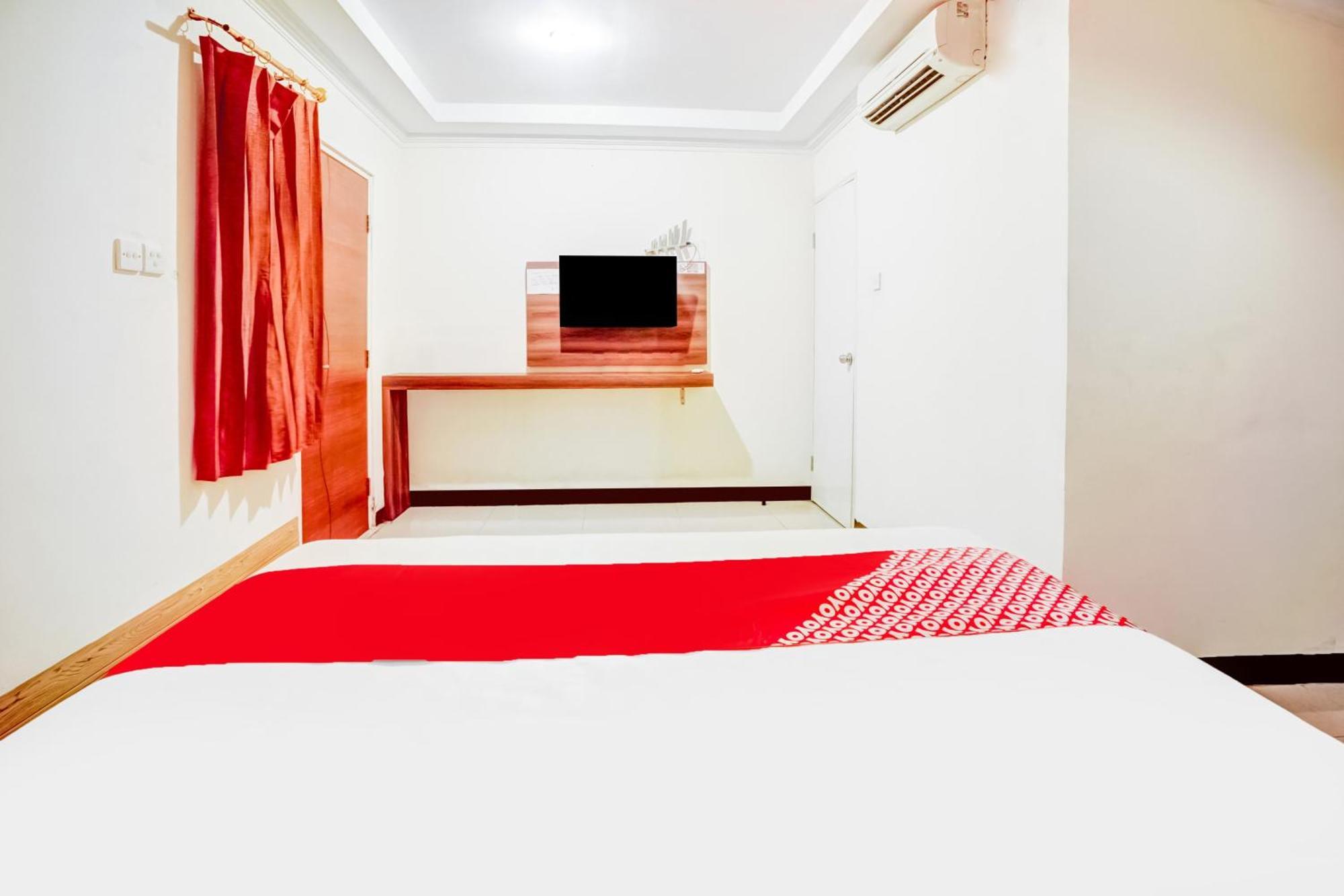 Hotel O Siwalankerto Near Surabaya Carnival Εξωτερικό φωτογραφία